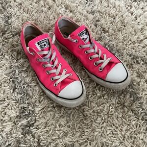 Converse Chuck Taylor All Star Low Top Neon Pink Sneakers Mens 7/Womens 9
